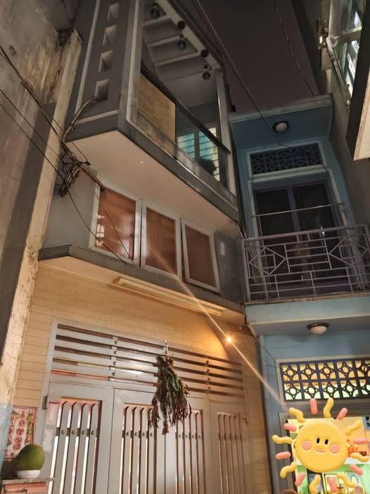 Nhà phố Hồ Biểu Chánh, Phú Nhuận 31m² giá 3 tỷ - Nhà đẹp, hẻm thông thoáng!