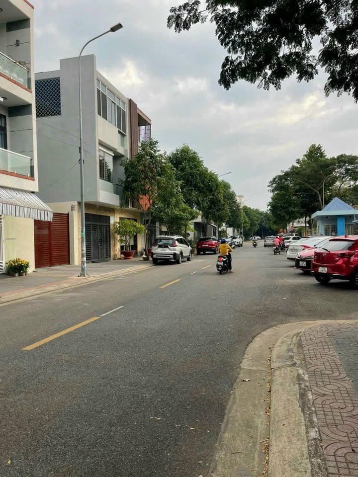 Đất nền mặt tiền Nguyễn Hồng Lam, Bà Rịa 90m² giá 4.29 tỷ - Lô góc thoáng đẹp