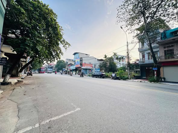 Bán nhà mặt đường Phạm Văn Đồng Tuyên Quang 80m² - Vị trí kinh doanh đắc địa!