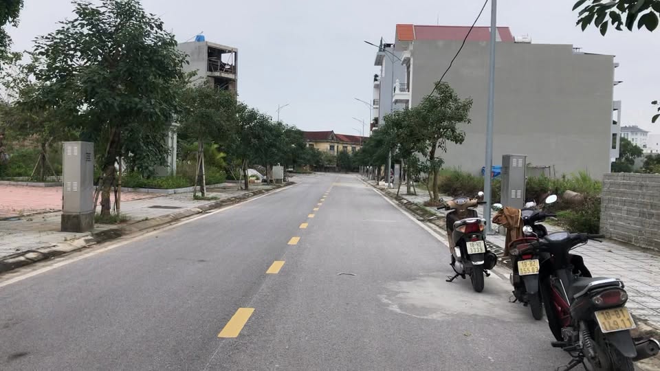 Đất khu tái định cư Lương Thế Vinh 85m² giá 4.05 tỷ - Phong thủy tốt, vị trí đẹp!