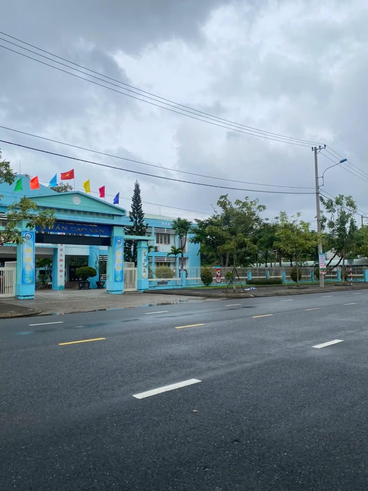 Nhà bán tại Tam Kỳ 100m² giá chỉ 1 tỷ - Vị trí đắc địa gần Trường THPT Trần Cao Vân