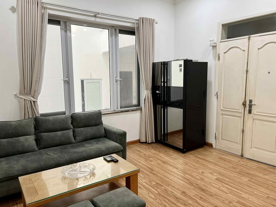 Căn hộ cho thuê tại Đội Cấn, Ba Đình, 50m² - Đầy đủ tiện nghi, sẵn sàng vào ở!