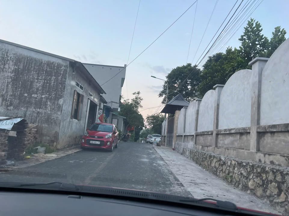 Đất nền 280m² tại phường Thống Nhất, Hòa Bình - Ô tô đỗ cửa, giá 1 tỷ!