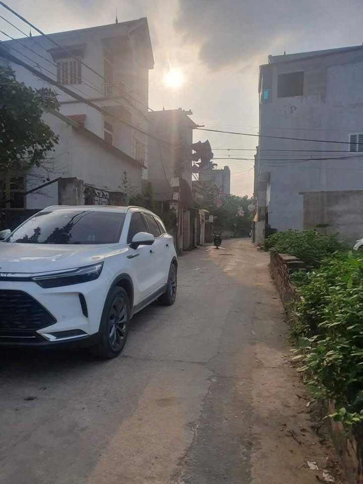 Đất nền thôn Đông Tây, Vân Nội 97m² giá 7.8 tỷ - Vị trí đắc địa, đầu tư sinh lời!