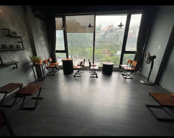 Nhà mặt phố Xã Đàn, Đống Đa 30m² giá 40 triệu - Kinh doanh sầm uất!