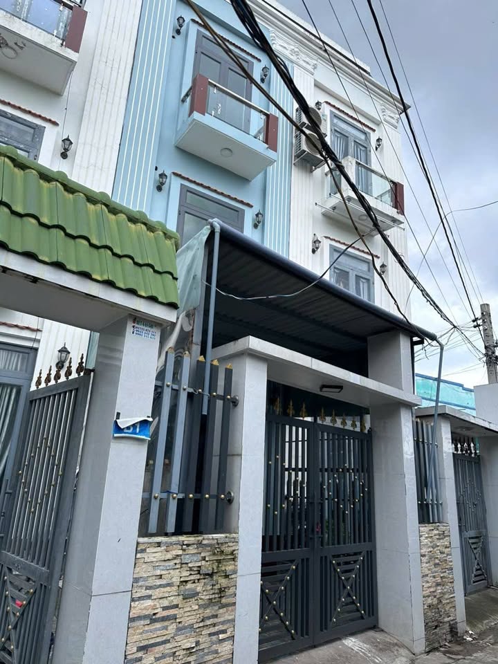 Nhà phố Cần Giuộc 51m² giá 1.65 tỷ - Vị trí đắc địa trung tâm!