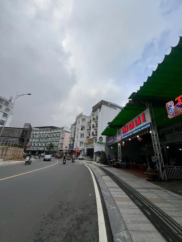 Cho thuê mặt bằng kinh doanh tại Bùi Thị Xuân, Đà Lạt, 500m² chỉ 25 triệu!