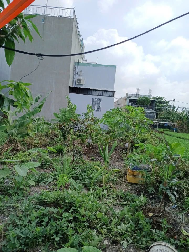 Đất nền Thạnh Xuân Q12 110m² giá chỉ 1.7 tỷ - Sổ đỏ chính chủ!