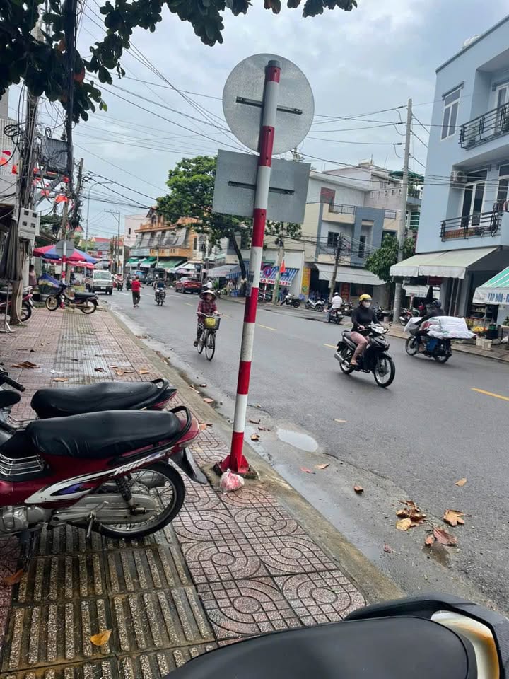 Nhà mặt tiền đường Trần Phú, Vũng Tàu 112m² - Kinh doanh thuận lợi!