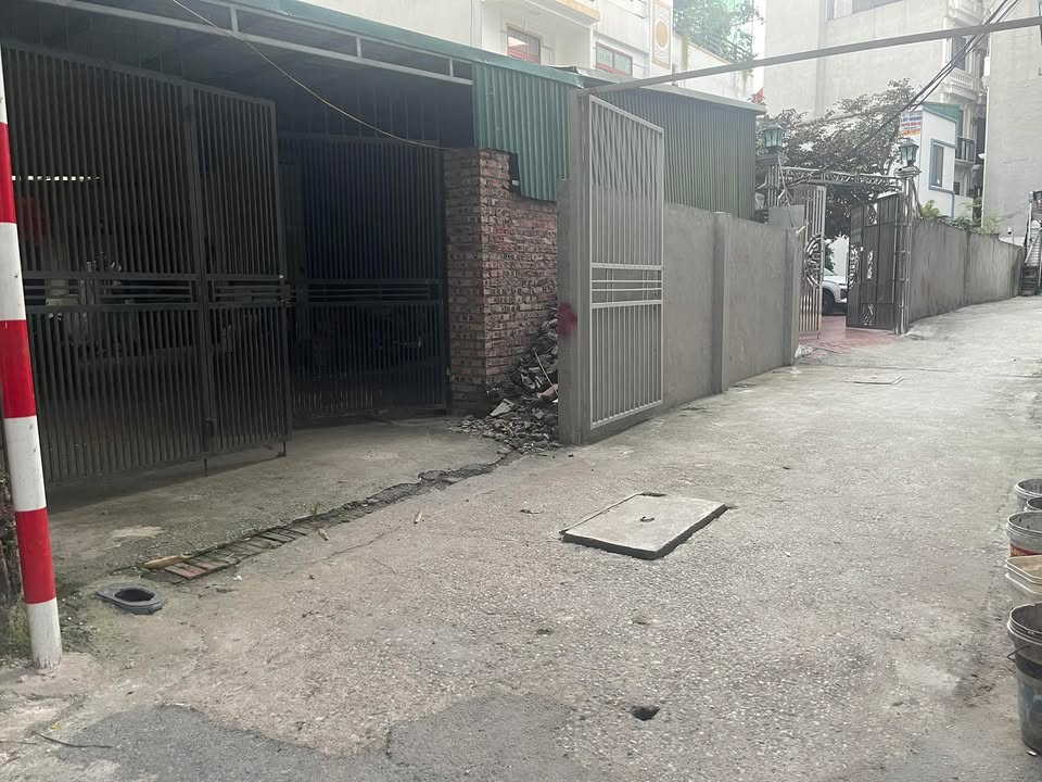 Đất nền Thạch Bàn Long Biên 200m² - Đầu tư sinh lời nhanh chóng!