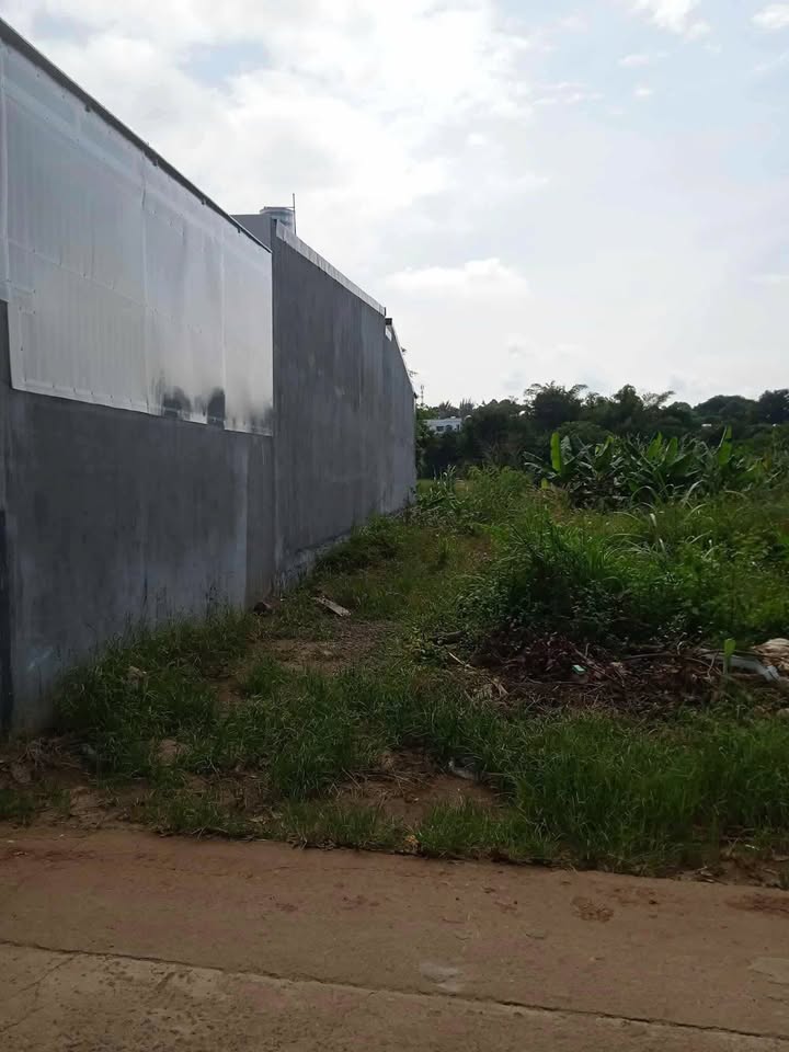 Đất nền mặt tiền Khánh Xuân 180m² giá 1.2 tỷ - Cơ hội đầu tư hiếm có!