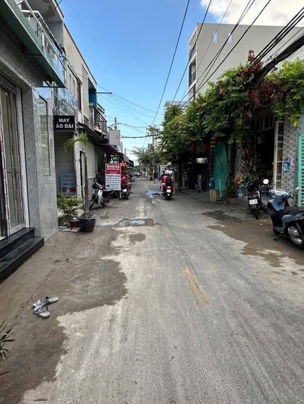 Nhà mặt tiền Bông Sao, P5, Q8, 43.2m² - Vị trí kinh doanh lý tưởng!