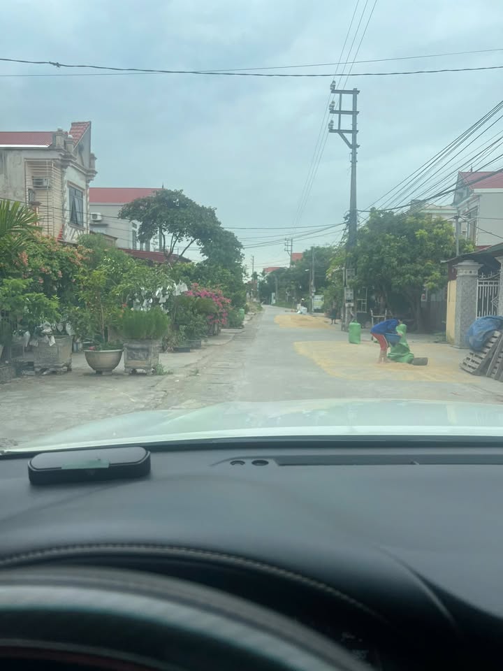 Đất nền 165m² mặt tiền 6m tại Hồng Bạch, Đông Hưng - Giá chỉ 1.3 tỷ!