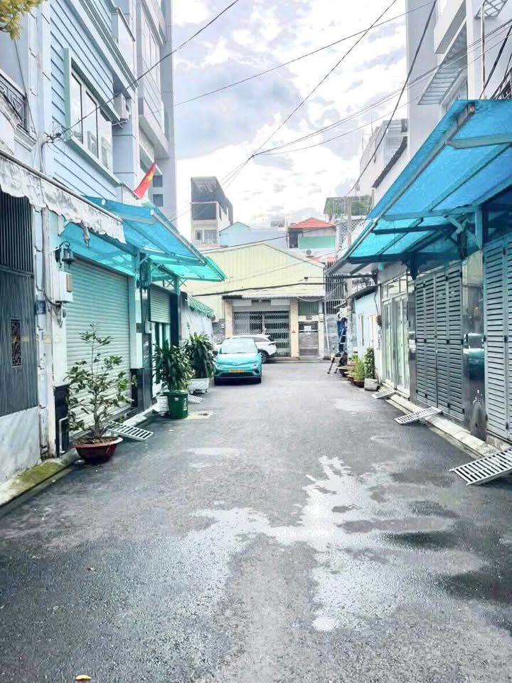 Nhà 2 tầng hẻm 5m Lê Văn Việt 77m² giá chỉ 5.9 tỷ - Đầu tư sinh lời!