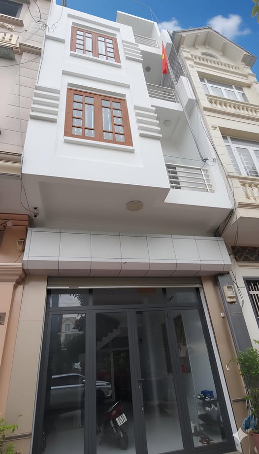 Nhà bán tại Cao Xanh, Hạ Long 55m² giá 5.9 tỷ - Chính chủ, thương lượng!