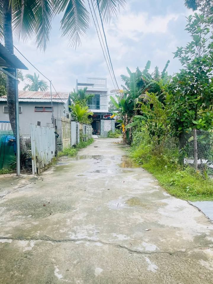 Đất nền Hòa Tiến Đà Nẵng 191m² giá 1.1 tỷ - Khu dân cư đông đúc, không ngập lụt!