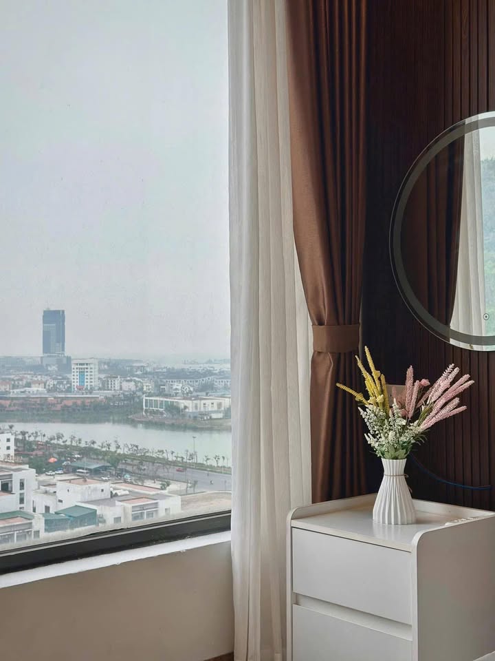 Căn hộ Bim 30 tầng Hạ Long 35m² giá 1.2 tỷ - Hướng Đông Nam, view biển đẹp!