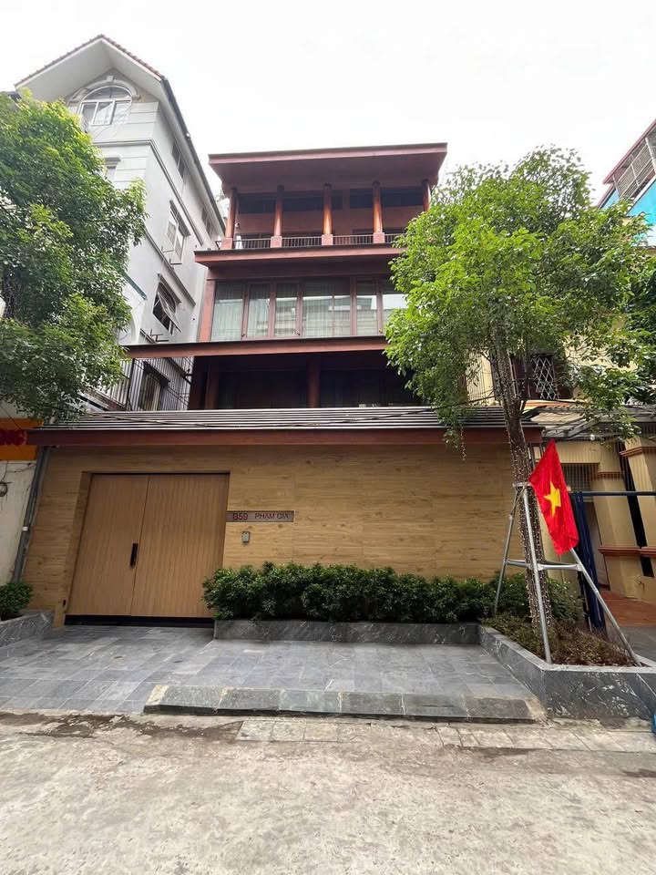 Mặt bằng kinh doanh cho thuê phố Nhật Chiêu, Tây Hồ 120m² - Vị trí đắc địa, sầm uất!