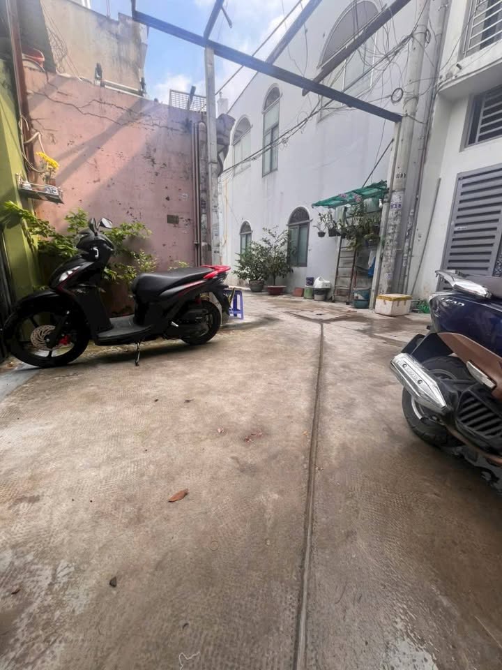 Nhà 2 mặt hẻm Tân Kỳ Tân Quý 32m² giá 3.68 tỷ - Ngay Aeon Tân Phú!