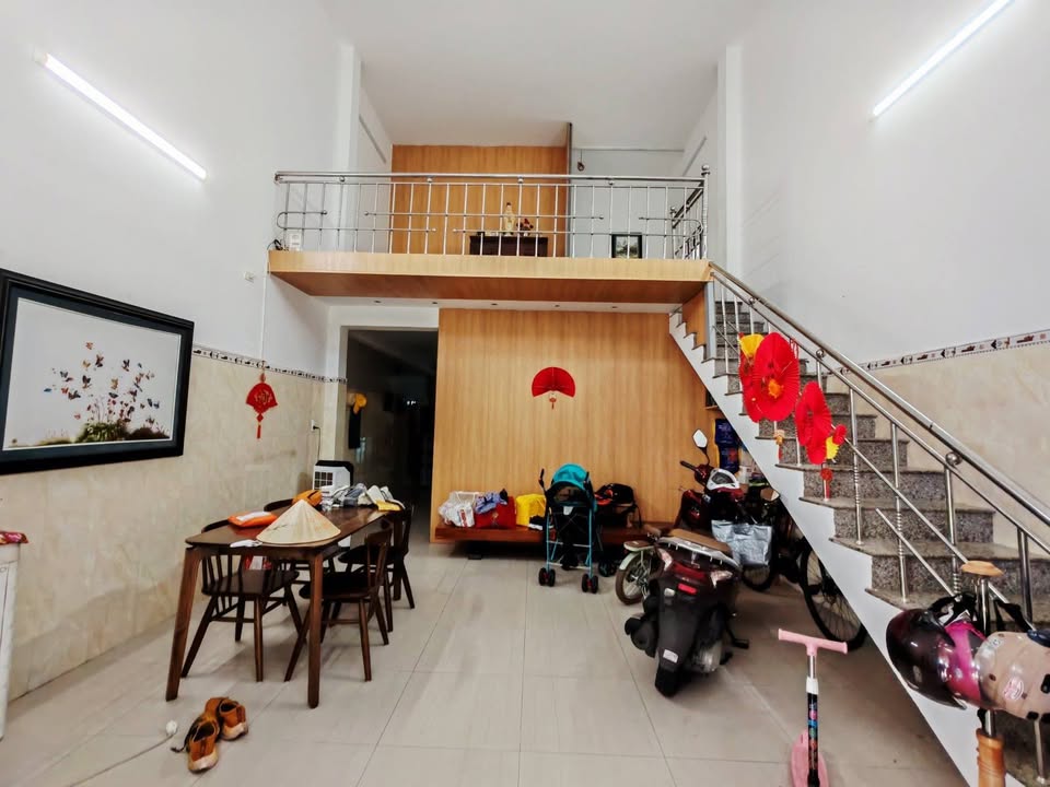 Nhà 2 tầng lửng tại Huyền Trân Công Chúa, Đà Nẵng 75m² giá 4.2 tỷ - Thiết kế hiện đại, dọn vào ở ngay!