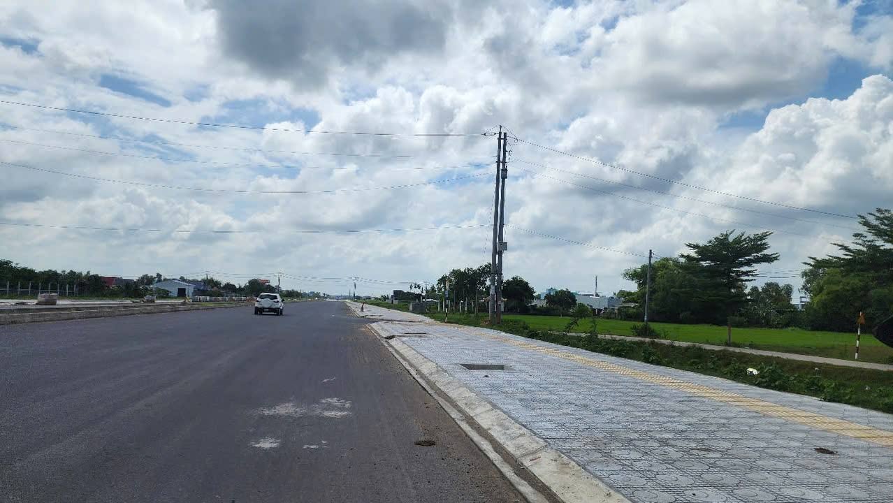 Nhà 1 trệt 1 lầu Đức Hòa Đông 105m² giá 2,99 tỷ - Vị trí đẹp khó tìm!