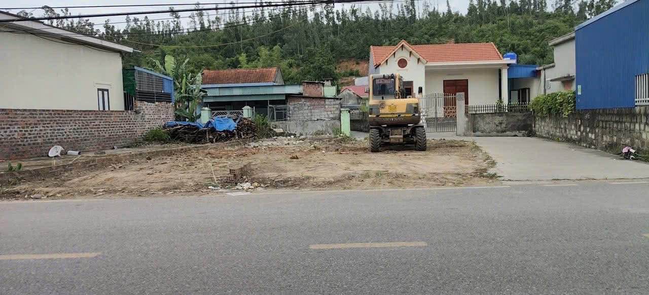 Đất nền góc 3 mặt tiền tại Phường Lưu Kiếm, Hải Phòng 80m² giá 1.8 tỷ - Kinh doanh tốt, vị trí đẹp!