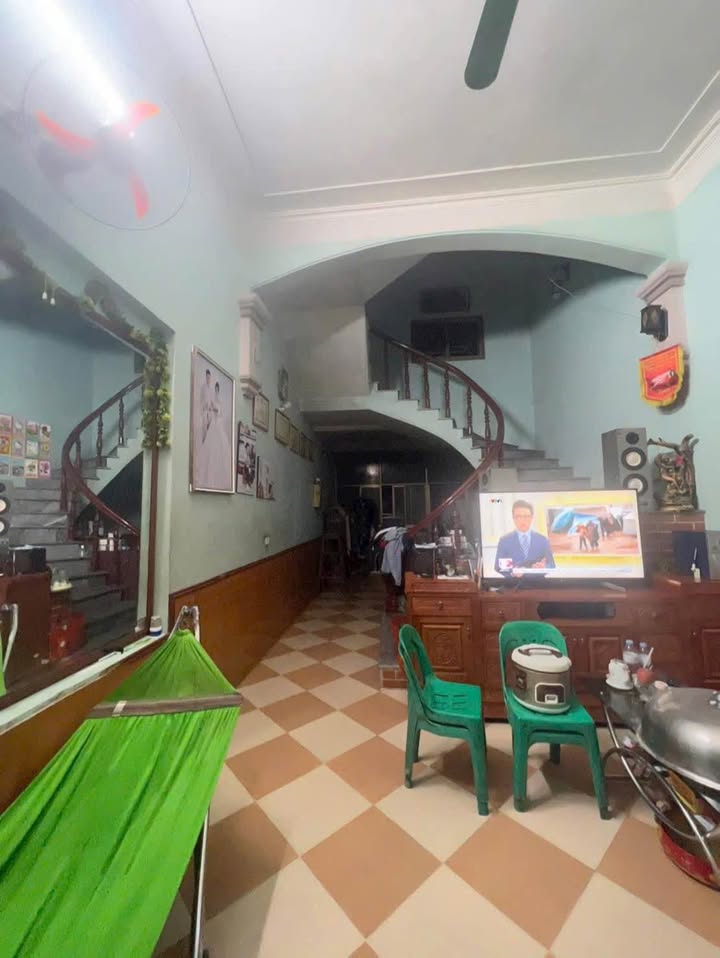 Nhà 3 tầng chính chủ phố Huyền Quang Bắc Giang 55,7m² - Giá chỉ 2xxx triệu