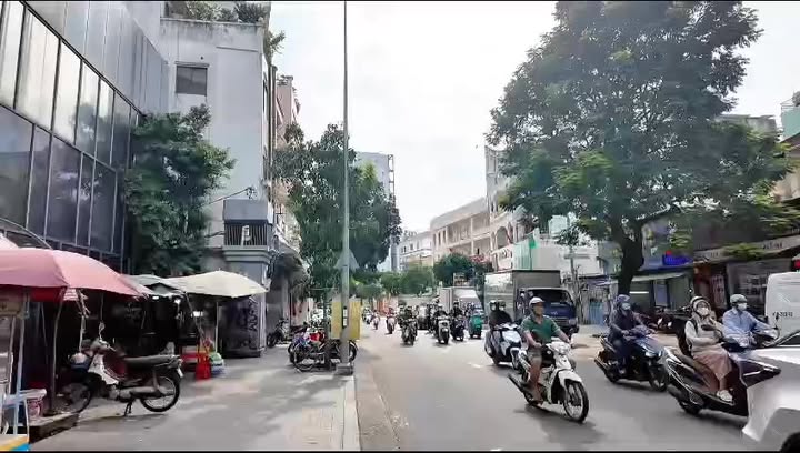 Toà Nhà Mặt Tiền 78-80 Lý Chính Thắng, Quận 3 - Diện Tích 158m², Giá 115 Tỷ, Đầu Tư Sinh Lời!