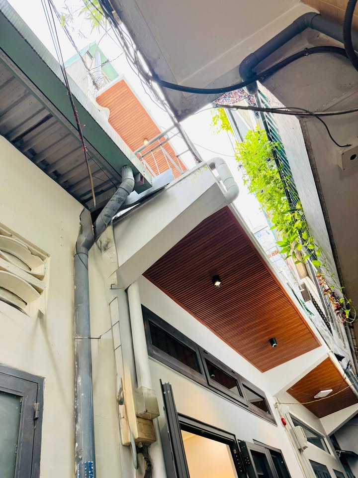 Nhà phố 2 lầu Phan Văn Trị, Gò Vấp 24m² giá chỉ 3.75 tỷ - Sổ hồng chính chủ!