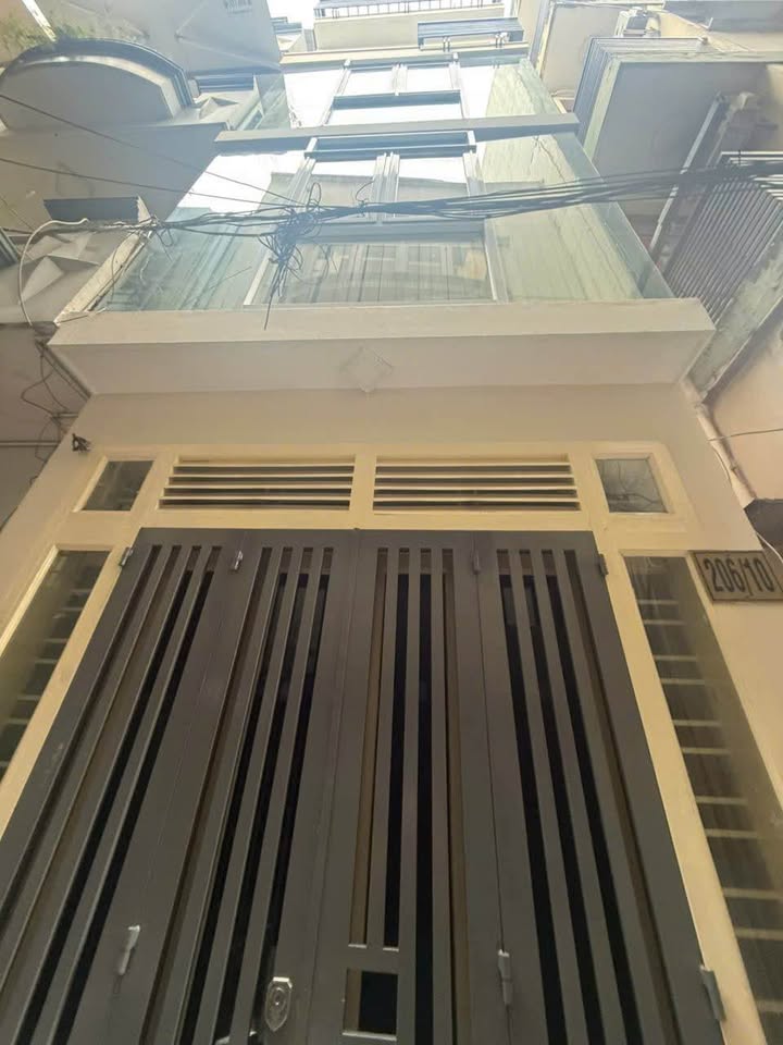 Nhà 4 Tầng Hòa Hưng, Quận 10, 18m² giá 5 tỷ - Dòng tiền 15 triệu/tháng!