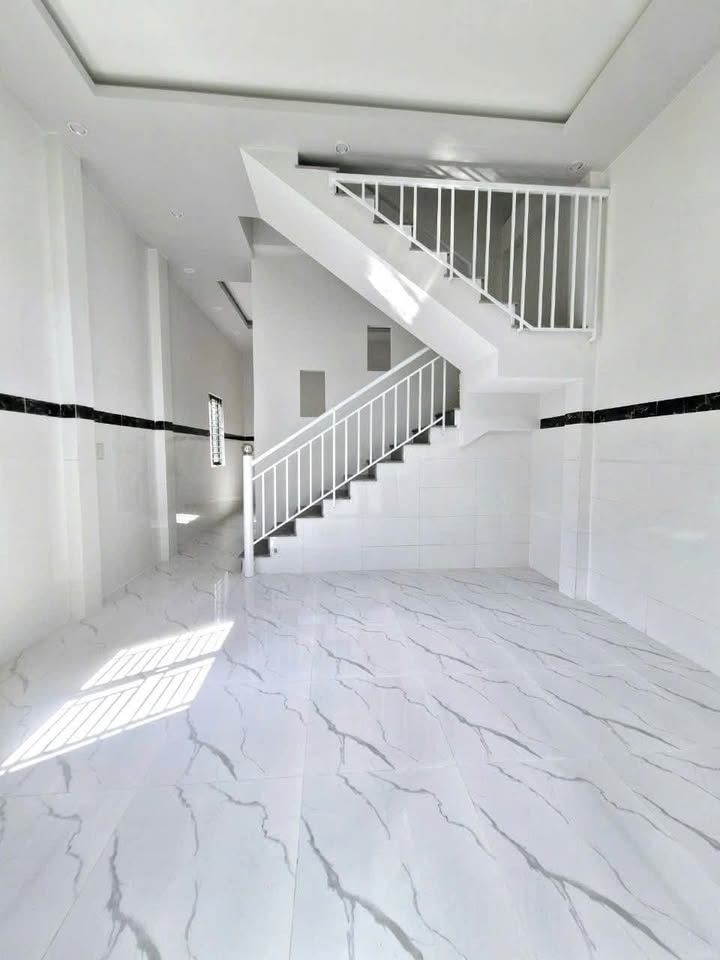 Nhà trệt lầu cho thuê tại hẻm Tầm Vu, Hưng Lợi - Giá chỉ 5 triệu/tháng!