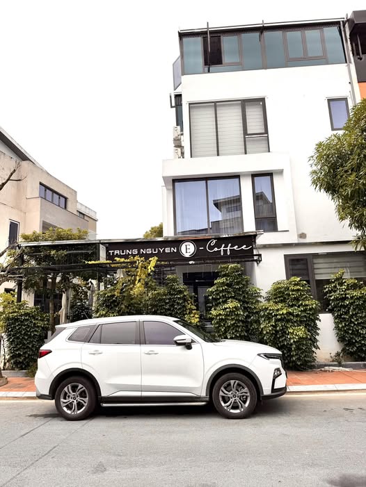 Townhouse Đặng Xá, Gia Lâm 200m² giá 20 tỷ - Tiện ích đầy đủ, vị trí đắc địa!