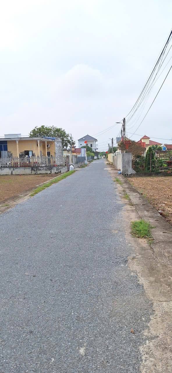 Đất nền Giao Phong 209m² giá 2 tỷ - Vị trí đẹp, tiện ích xung quanh