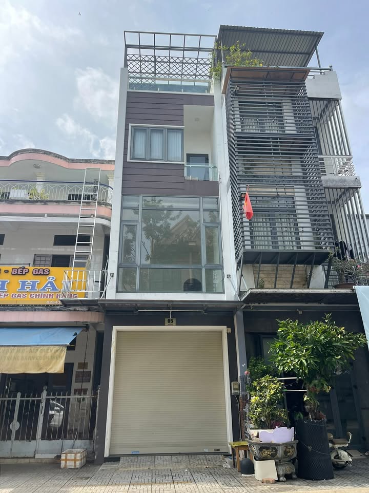 Nhà mặt tiền đường Huệ Đăng, phường Phước Hiệp, 45m² giá 5.2 tỷ - Vị trí đắc địa ngay trung tâm!