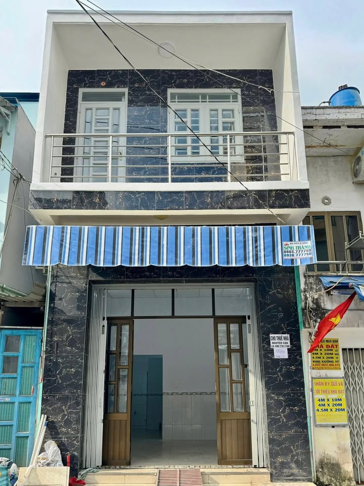 Nhà nguyên căn 2 mặt tiền đường Nguyễn Quý Yêm, quận Bình Tân - Giá thuê 8 triệu/tháng!