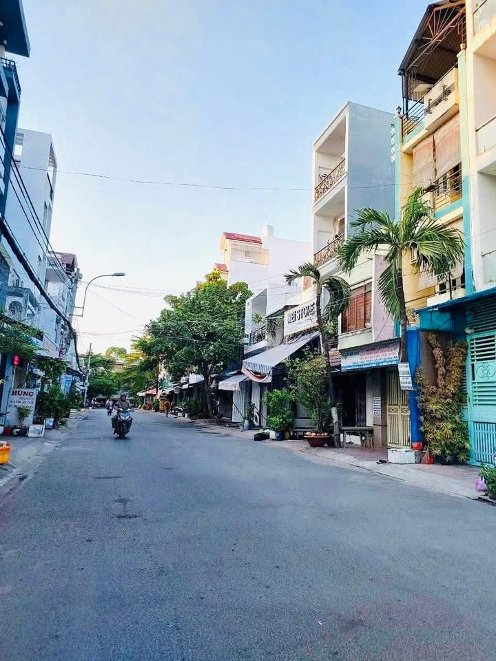 Nhà mặt tiền Tám Danh, P4, Q8, 49m² giá 11 tỷ - Kinh doanh đắc địa!