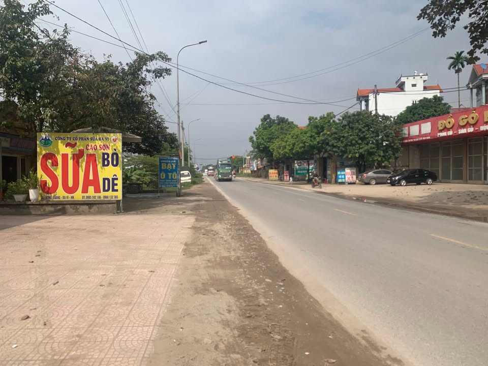 Đất mặt Quốc lộ 32, xã Quảng Oai, 150m² giá 5 tỷ - Vị trí kinh doanh sầm uất!