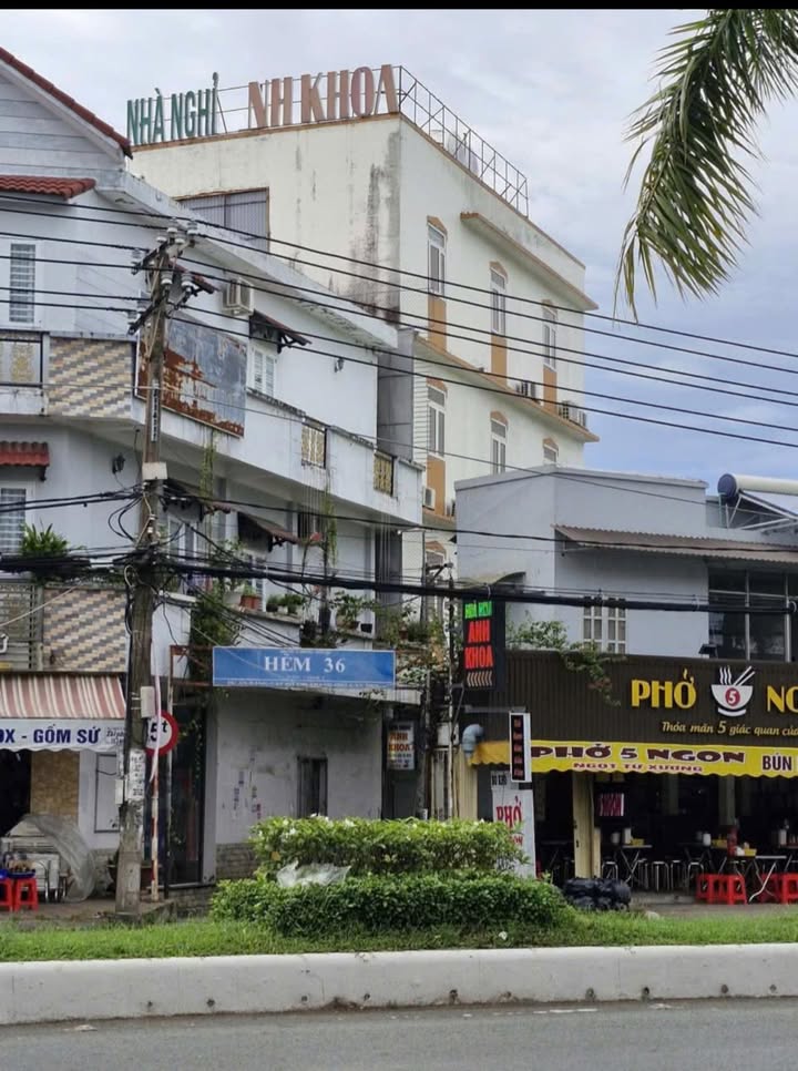 Nhà nghỉ Anh Khoa - Hẻm 36 Đường 3 Tháng 2, Cần Thơ - 15 phòng, Sẵn sàng kinh doanh ngay!