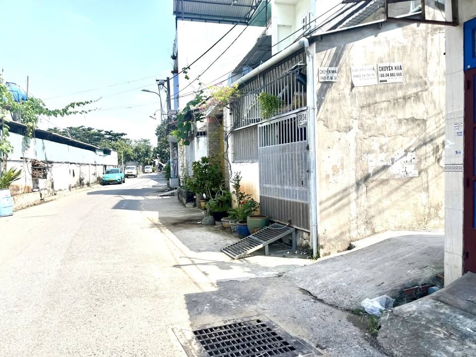 Nhà C4 Phước Long B, Thủ Đức 56m² giá 4.7 tỷ - Tiện nghi đầy đủ, thương lượng tốt!