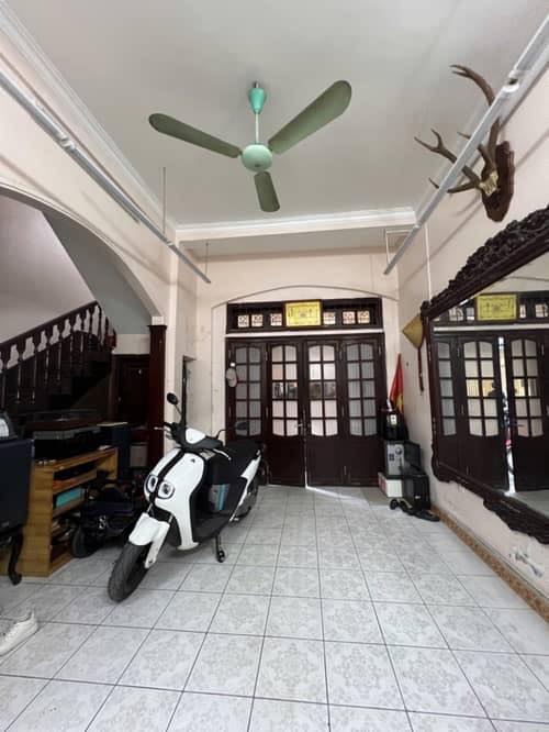 FrontHouse Hoàng Văn Thái 42m² giá 17.5 tỷ - Kinh doanh đỉnh cao!