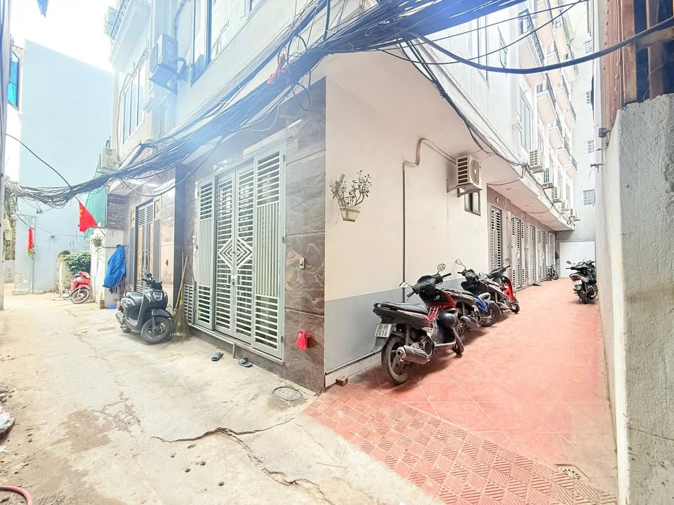 Nhà riêng Xuân La Tây Hồ 32m² giá 9.05 tỷ - Lô góc 2 mặt thoáng, sẵn sàng ở ngay!