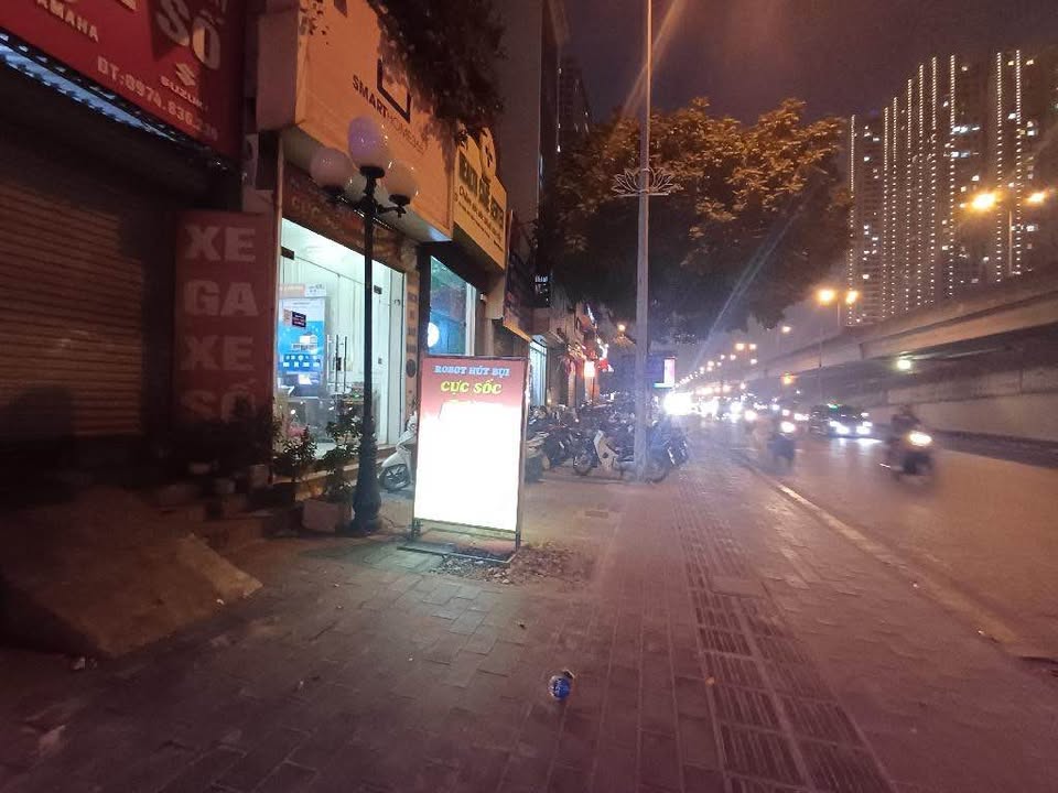 Nhà mặt đường Khuất Duy Tiến, quận Thanh Xuân, 40m² giá 24.5 tỷ - Vị trí đắc địa, kinh doanh siêu lợi nhuận!