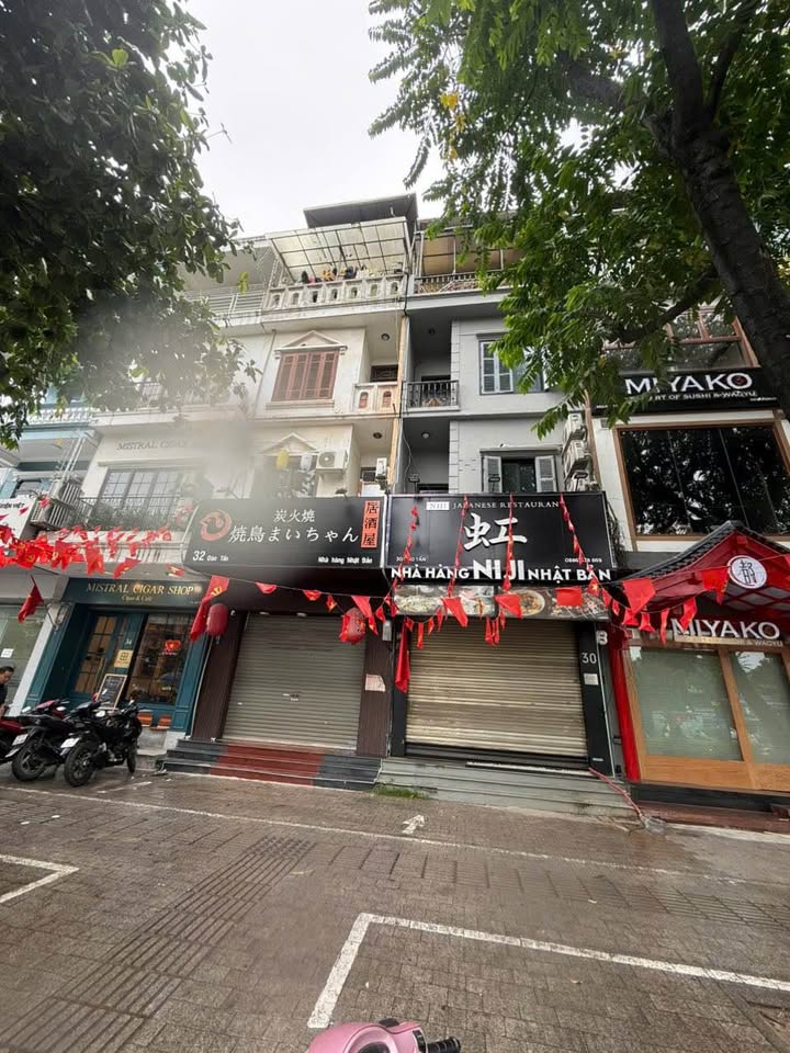 FrontHouse Đào Tấn 52m² giá 42.5 tỷ - Mặt phố 100% quy hoạch