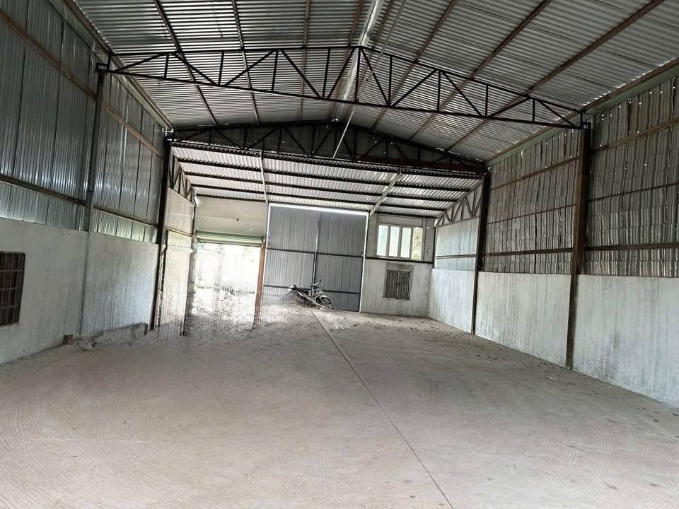 Kho bán tại Uyên Hưng, Tân Uyên, Bình Dương 200m² - Pháp lý đầy đủ, giá tốt!