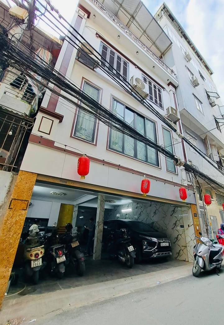 Bán nhà phố Linh Đàm 91m² giá 23 tỷ - Mặt tiền khủng cho kinh doanh