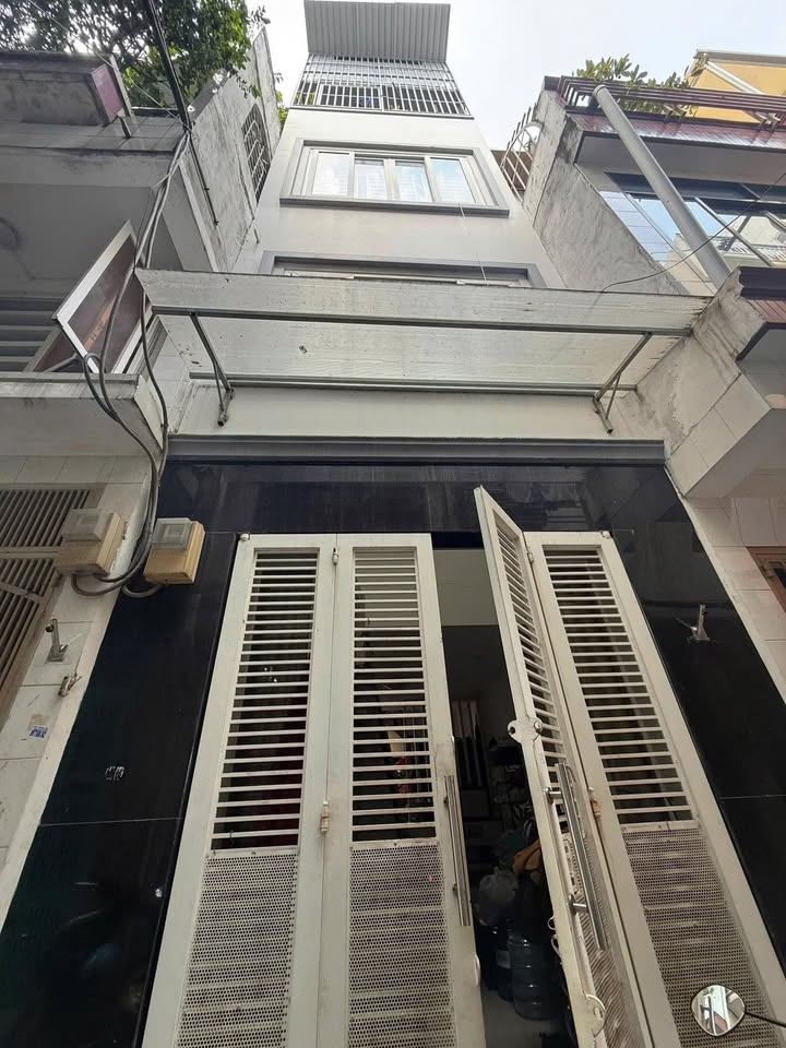 Nhà góc 2 mặt tiền hẻm 4m, quận 10, 5 tầng, giá 16 tỷ - Đầu tư sinh lời ngay!