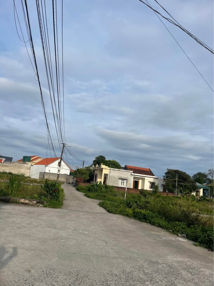 Đất thổ cư Hải Xuân Móng Cái 161m² giá chỉ 900 triệu - Đường ô tô vào tận nơi!