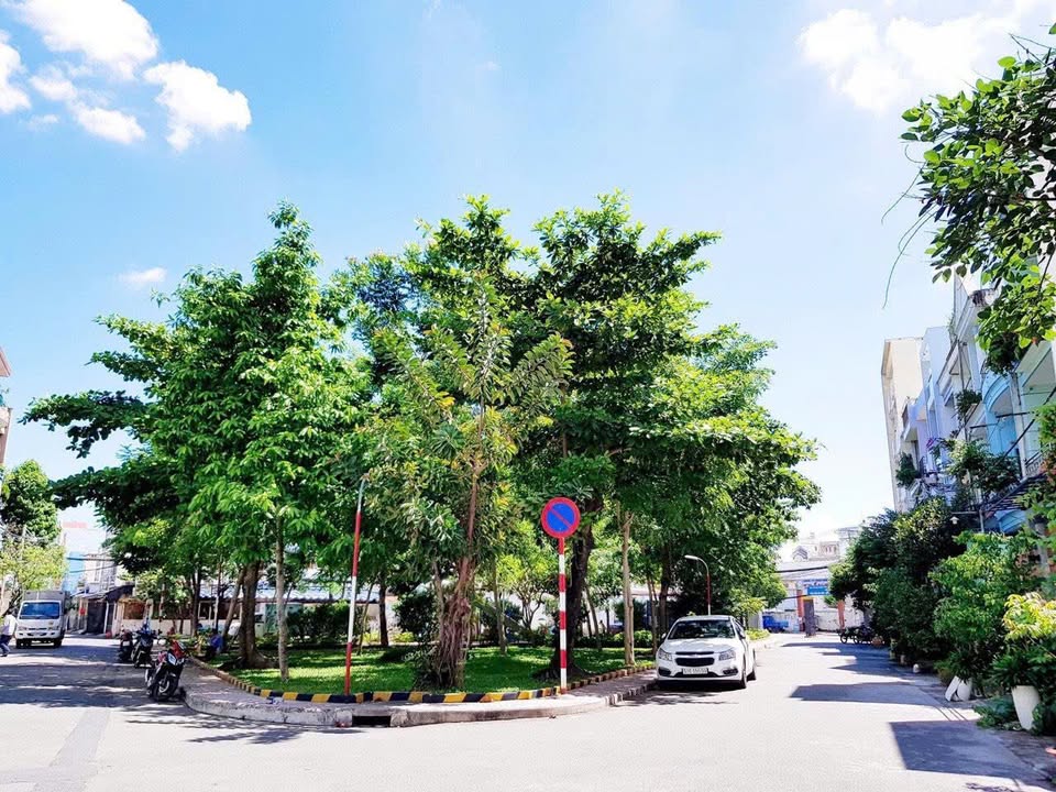 Nhà phố Tân Sơn Nhì, quận Tân Phú, 60m² giá 9.8 tỷ - Nhà mới xây, vị trí an ninh!