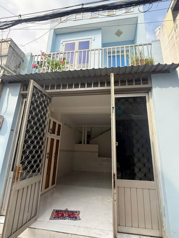 Nhà cho thuê tại Bình Thành, Bình Tân 64m² giá 7 triệu - Hẻm ô tô, sẵn sàng vào ở!