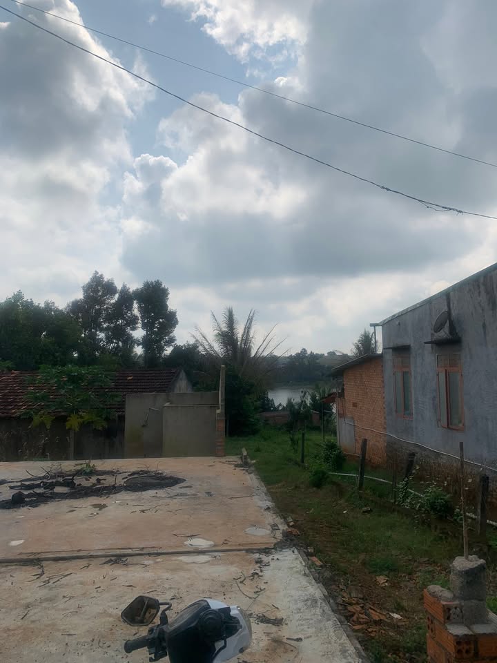 Đất nền Đắk Mil 630m² giá 230 triệu - Vị trí đẹp ôm hồ thuận hòa